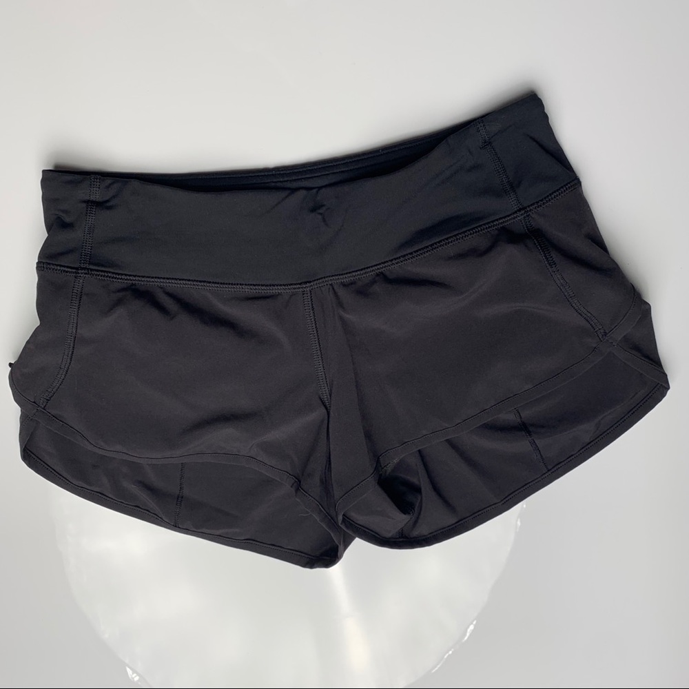 Lululemon, size 4, 2.5” speed short